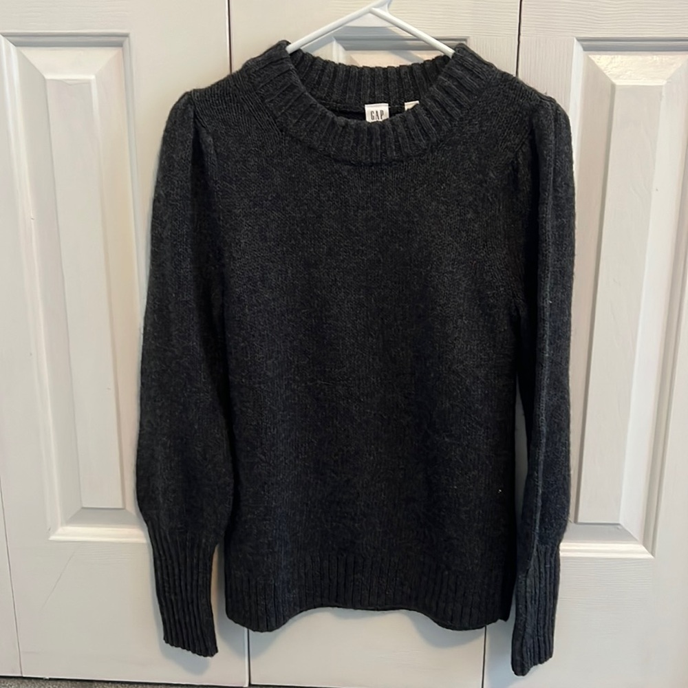 Women’s Gap Sweater
